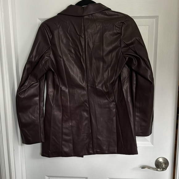 New VRG girl vegan leather blazer - Picture 3 of 3